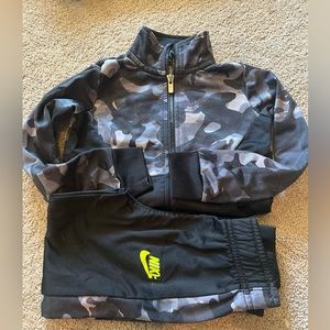 Boys 4T Nike Tracksuit